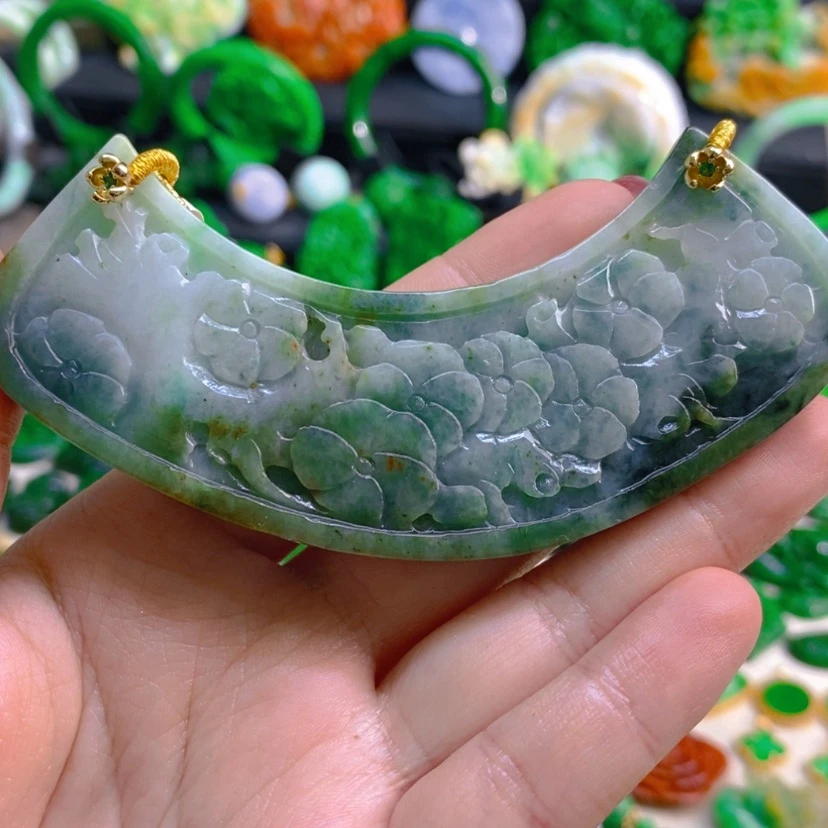 【闪购商品】翡翠未镶嵌颈饰吊坠