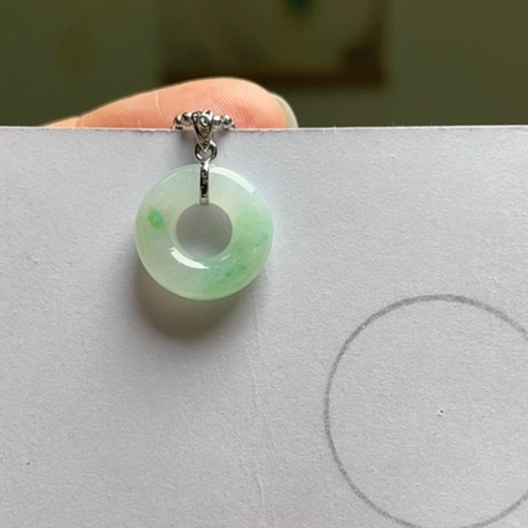 【闪购商品】吊坠(不含链)18K金镶嵌翡翠