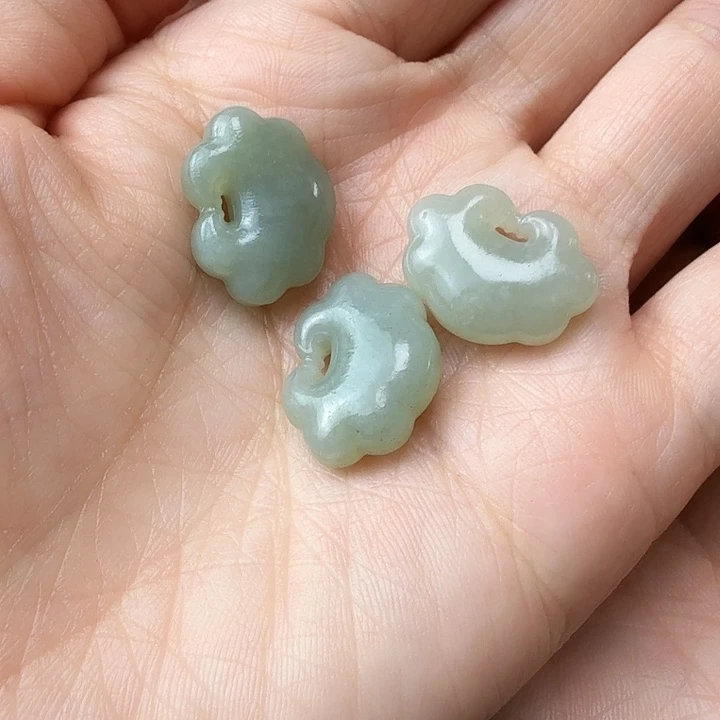 和田玉（糖玉）颈饰未镶嵌拍一发一