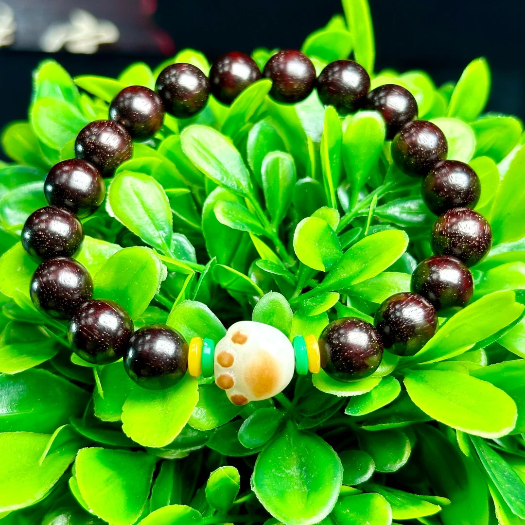 A5286赞比亚血檀猫爪手串-卡10左右