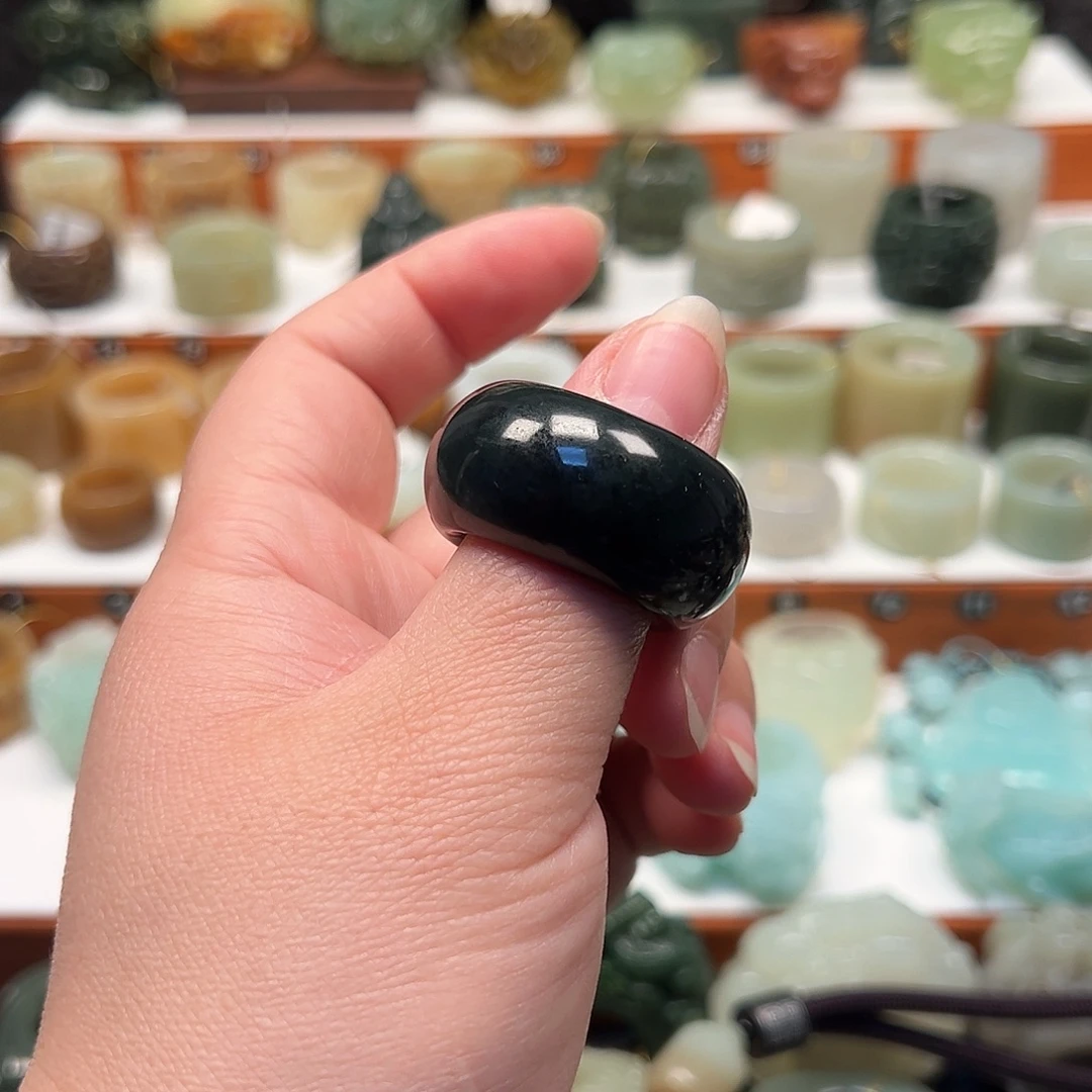 和田玉（糖玉）未镶嵌戒指