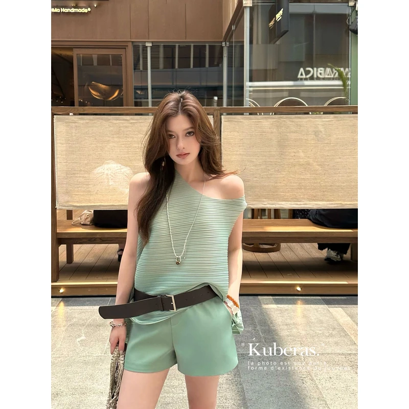 KUBERAS 小众设计感不规则斜摆圆领压皱背心上衣宽松休闲短裤套装