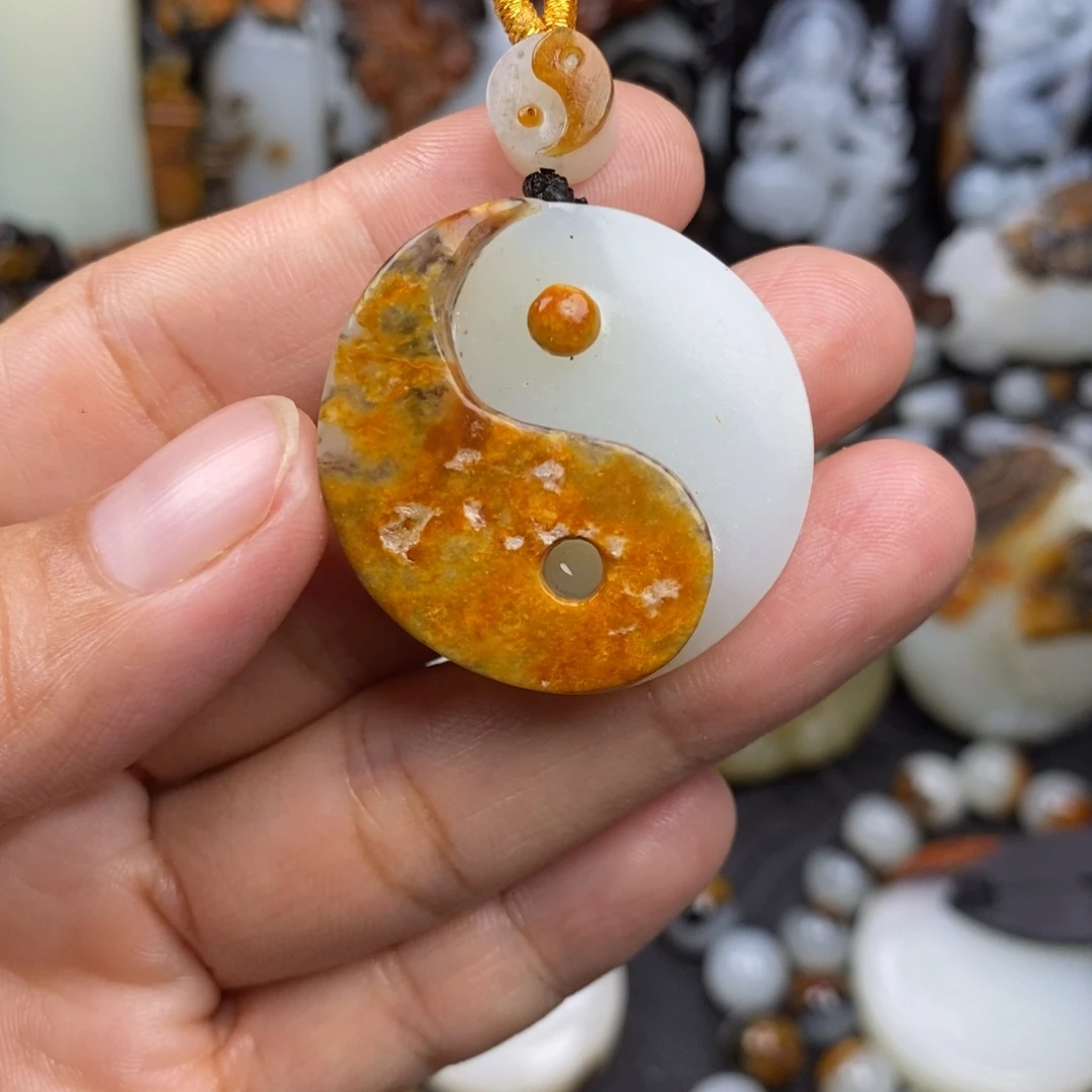 闯***吊坠(不含链)未镶嵌和田玉