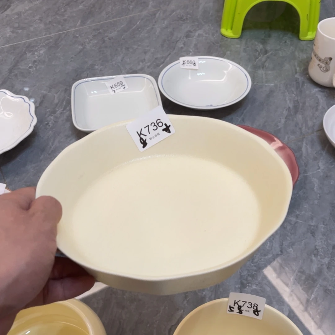 陶瓷微瑕餐具介意勿拍，满18飞！