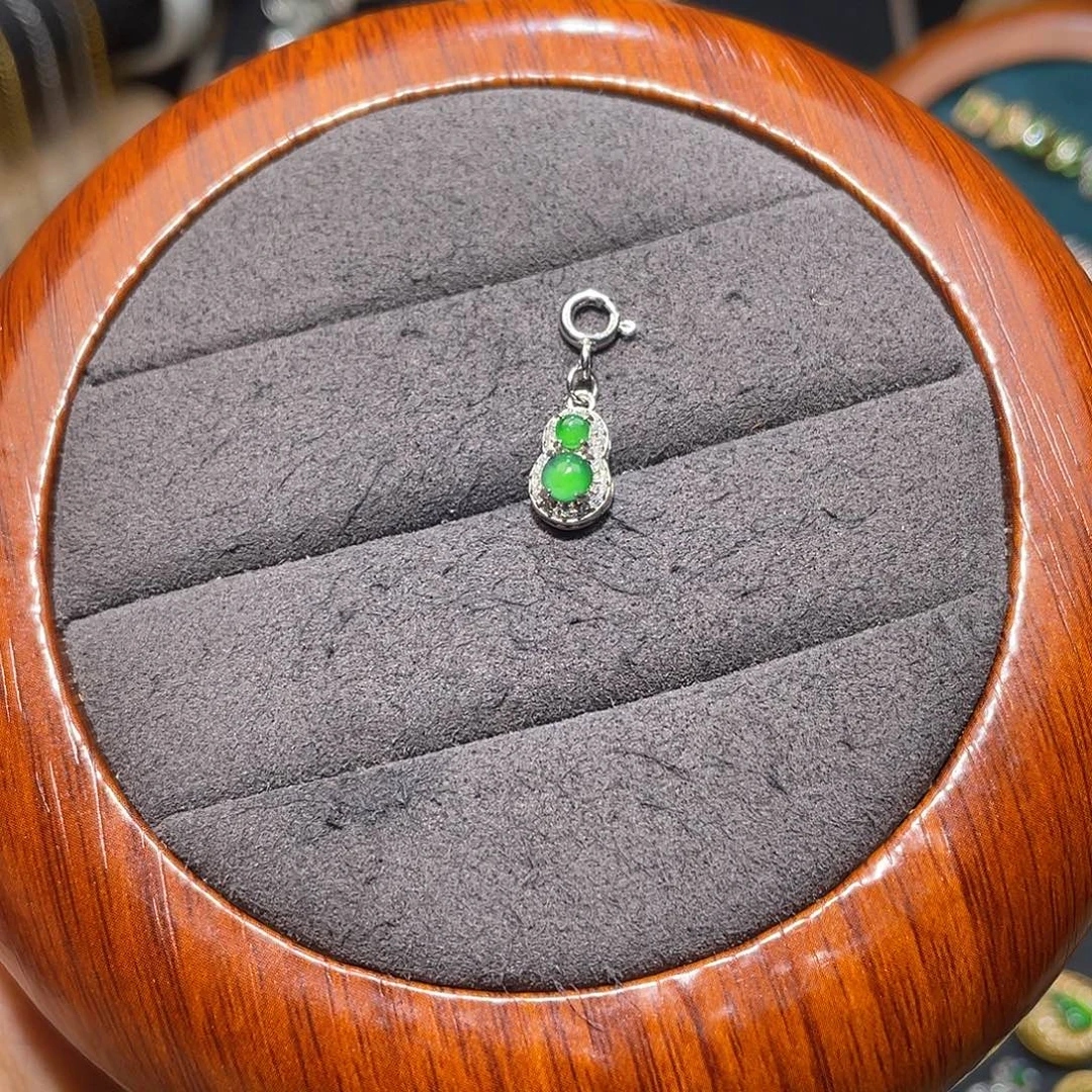 翡翠银S925镶嵌颈饰