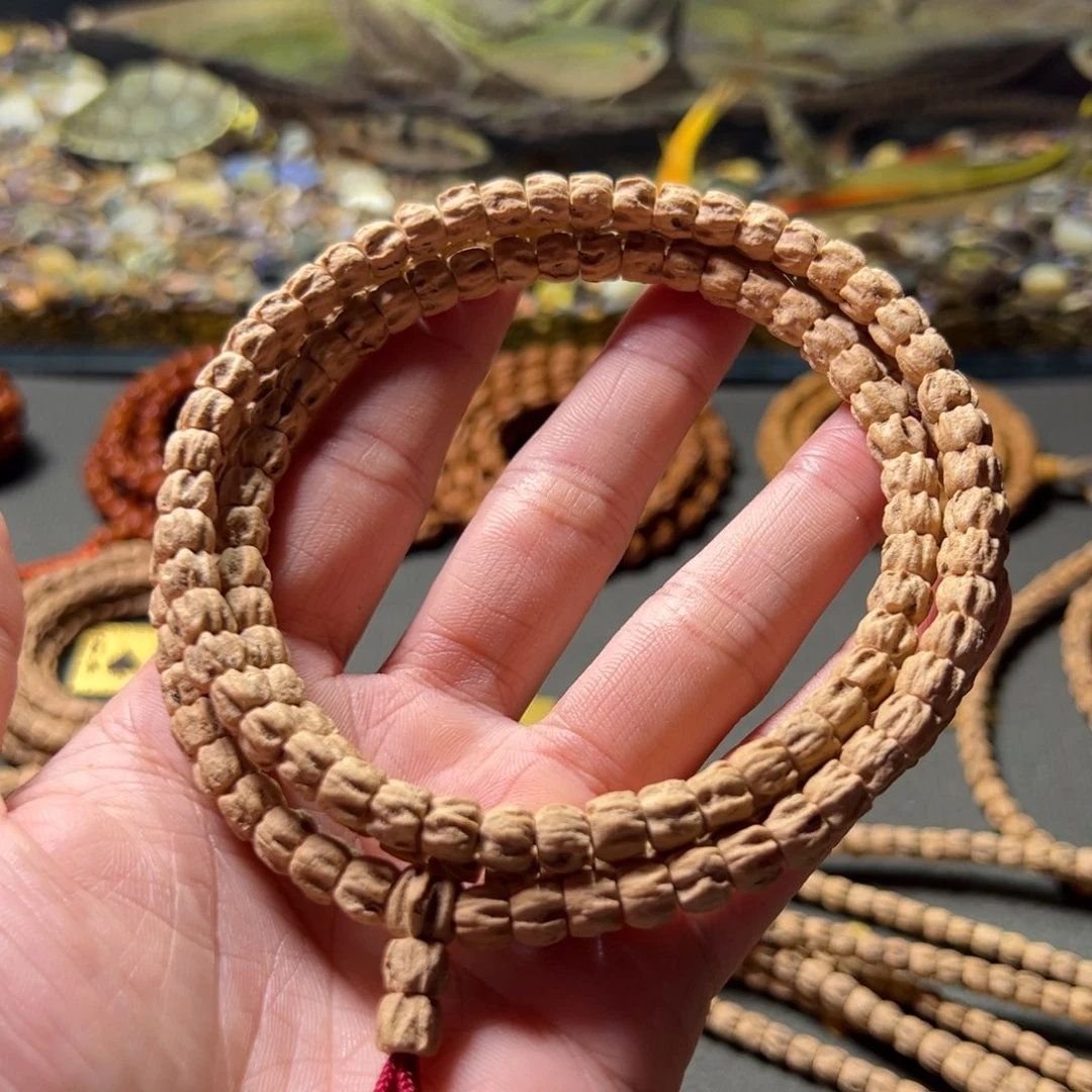 N****柏香籽/百香籽吊坠A4