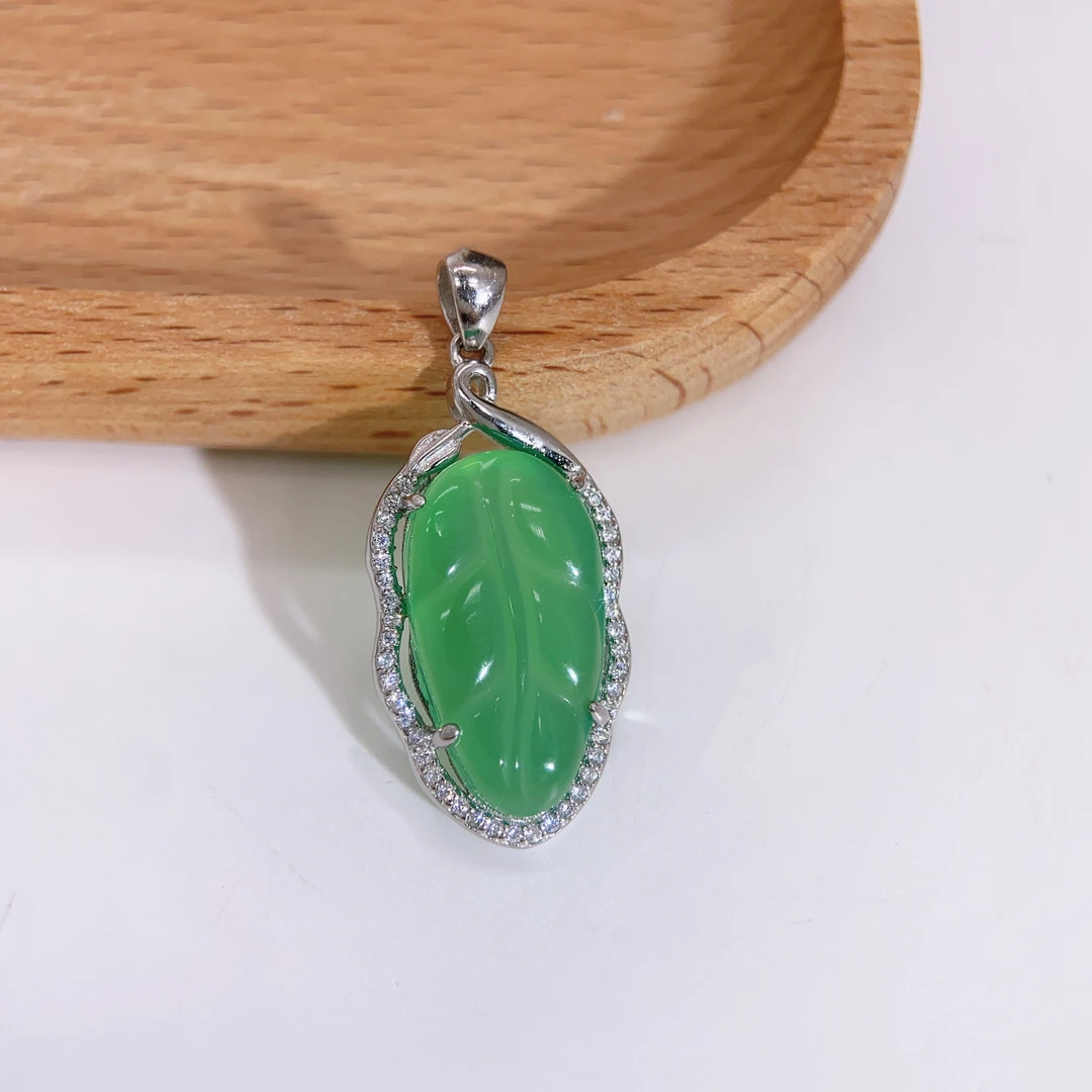 吊坠足银合成锆石 绿色树叶时尚气质坠链吊坠足银990叶子
