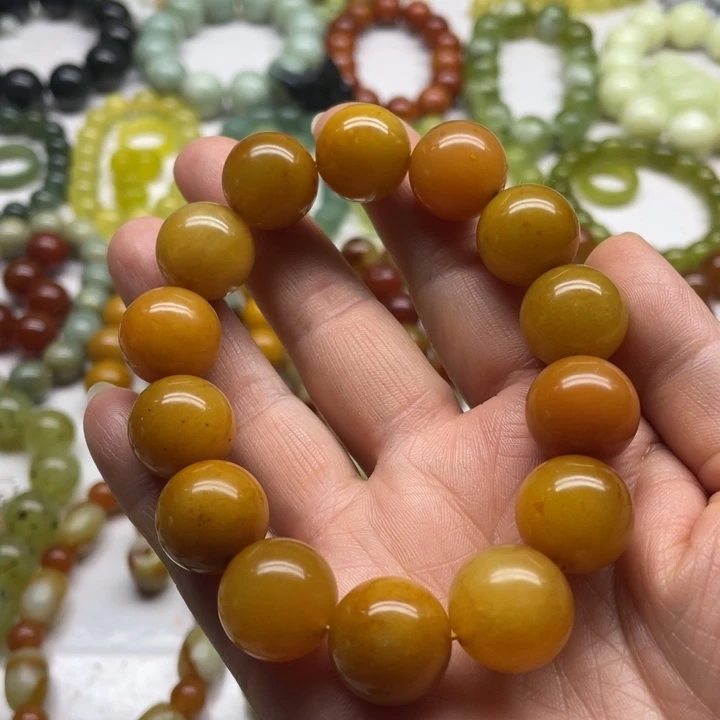 蛇纹石玉手串未镶嵌