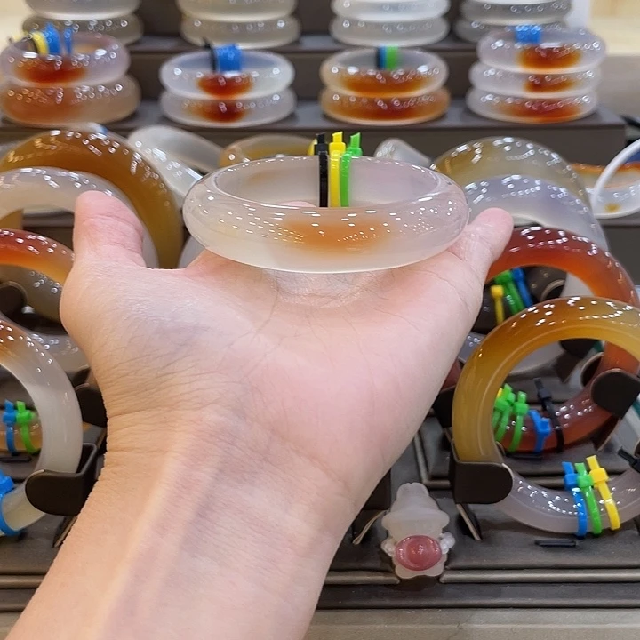 玛瑙/玉髓未镶嵌手镯