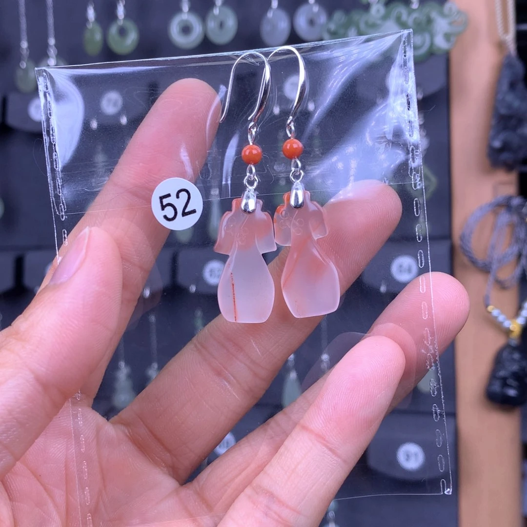 南红玛瑙耳饰银S925镶嵌这****?