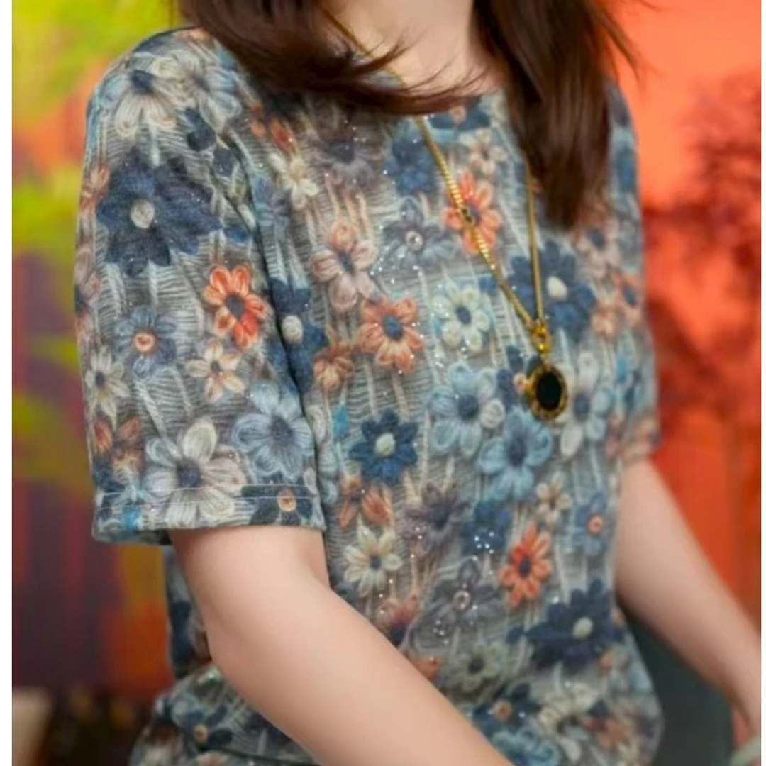 22266女士时尚气质百搭圆领花朵短袖