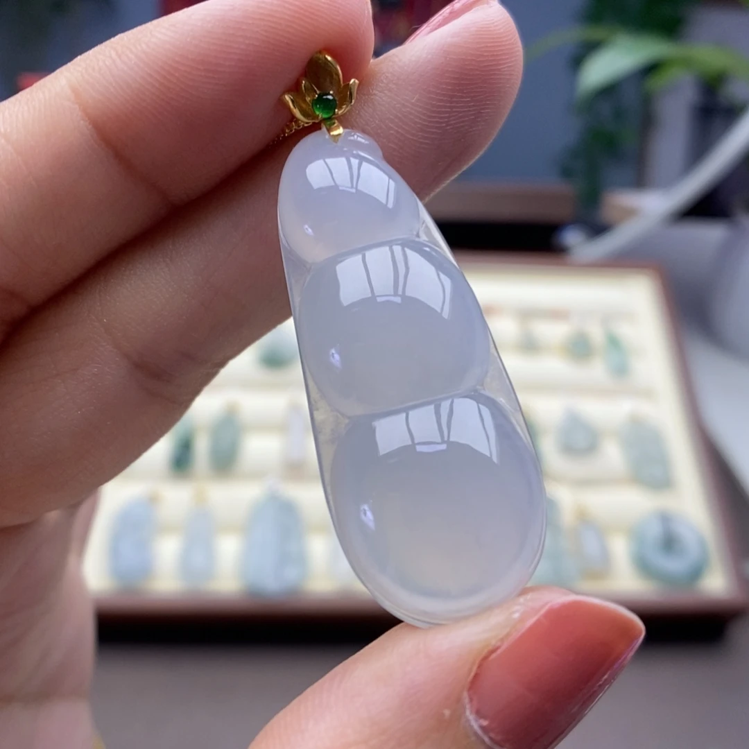 翡翠18K金镶嵌颈饰吊坠11