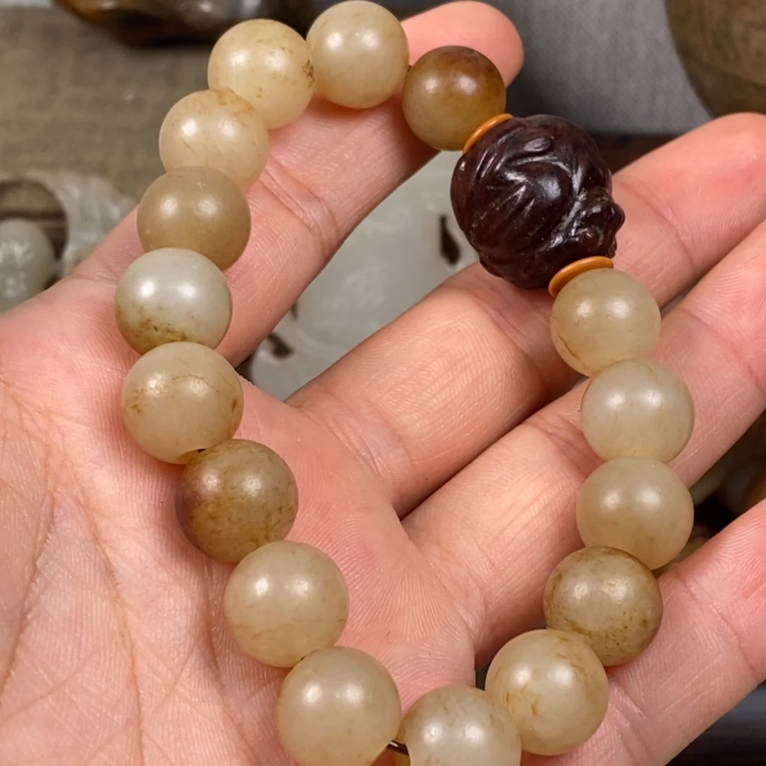 用***8非常精美的脖挂件