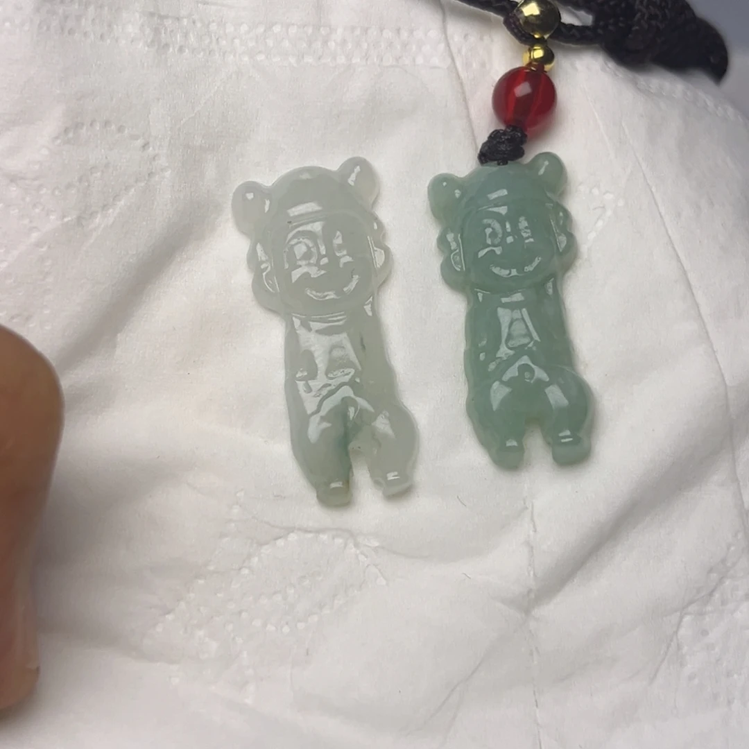 翡翠未镶嵌颈饰挂件