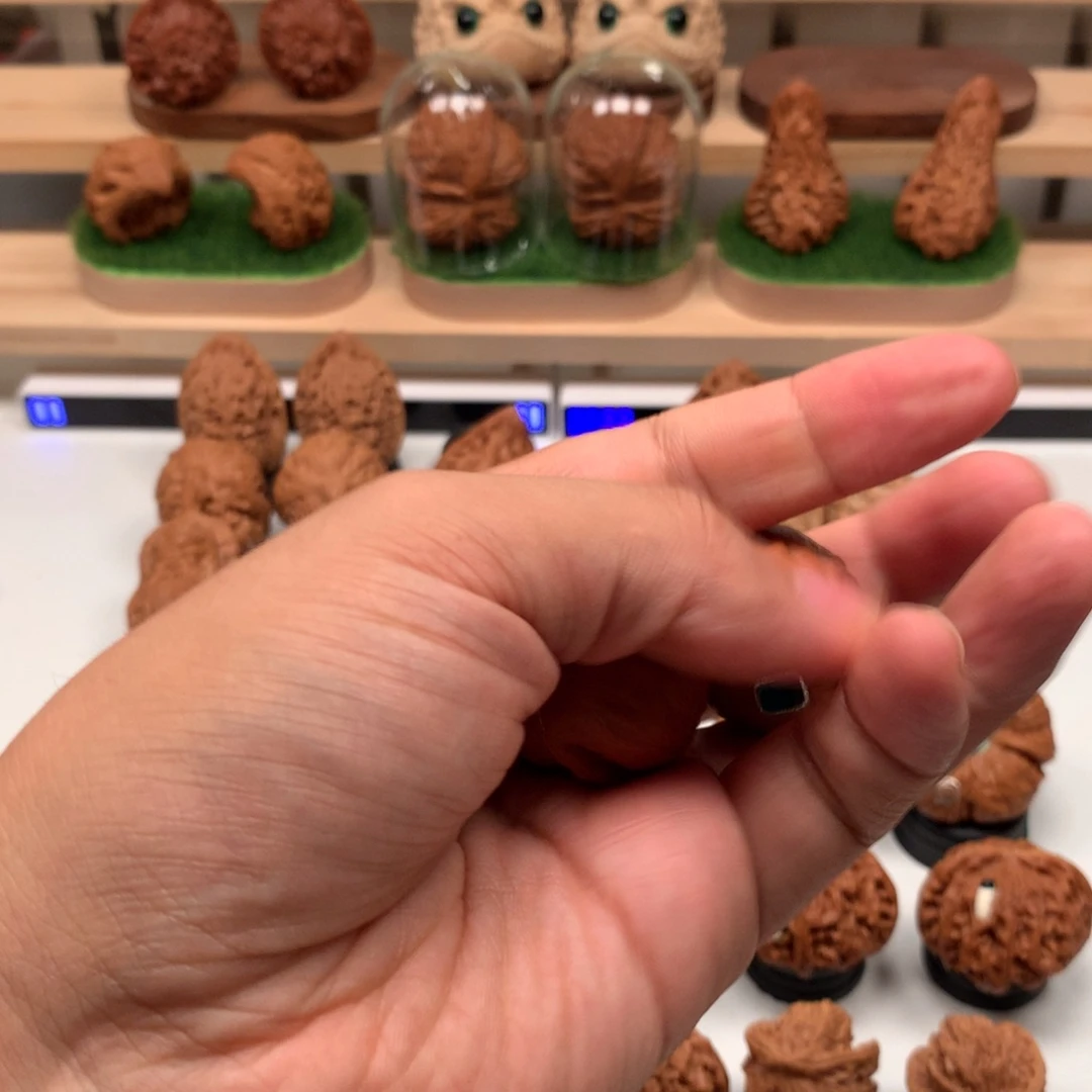 【闪购商品】文玩核桃吊坠ღ****隐隐约约