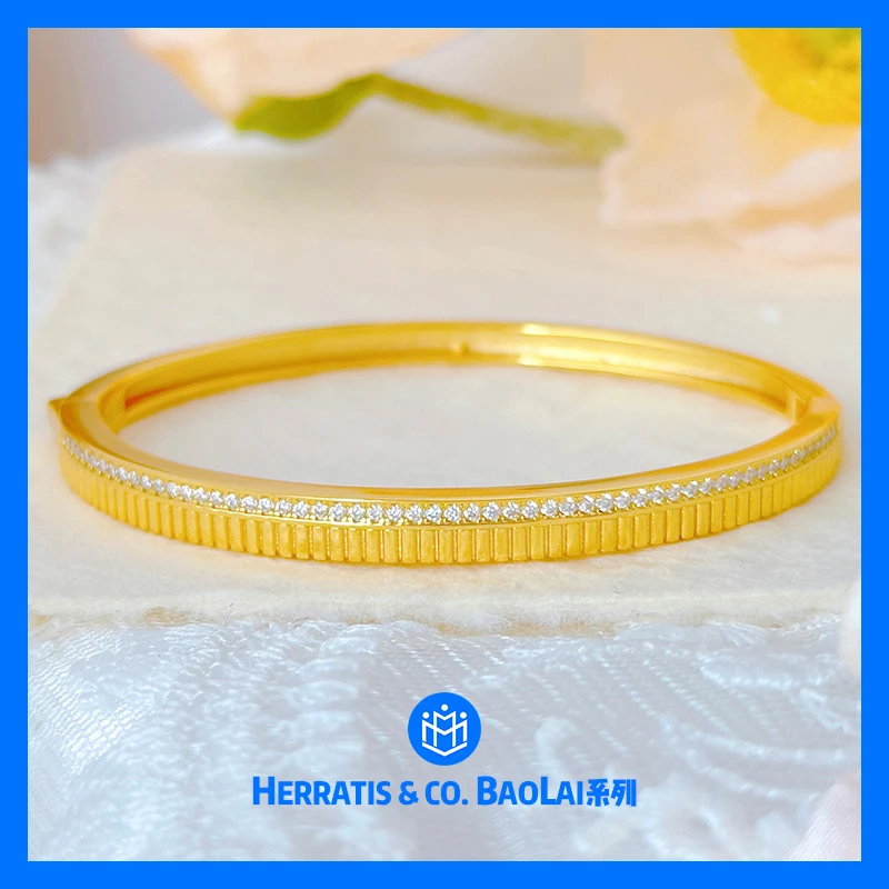 925银莫桑石手镯 沙皇罗缎十心十箭莫桑钻潮牌卡扣手镯90041