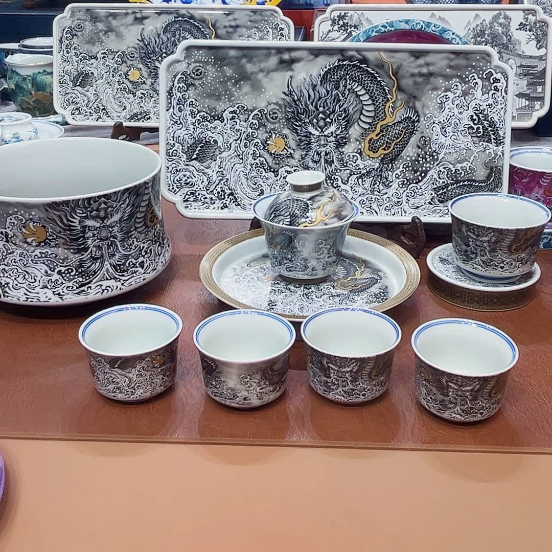 摆件景德镇陶瓷研究所从事生产技术