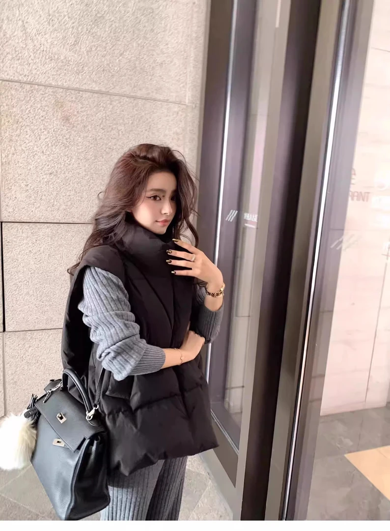 羽绒马甲女外穿2025秋冬新款学院风欧货宽松加厚背心马夹坎肩外套