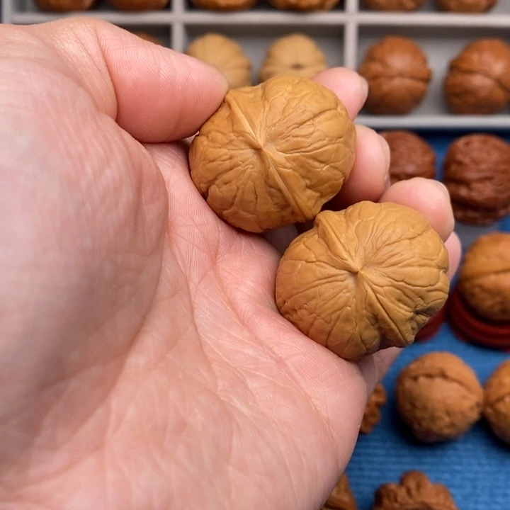 文玩核桃把件麒麟瓜