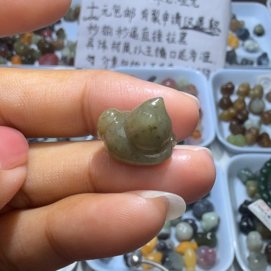 和田玉未镶嵌珠宝奇石