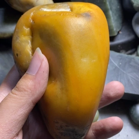 未镶嵌和田玉（糖玉）挂件盈*