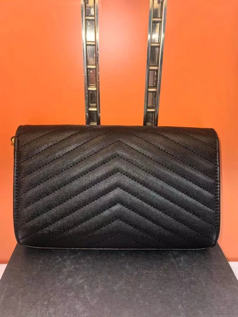 y80新款包包女信封时尚简约大气高级四季手拿晚宴包单肩斜跨腋下