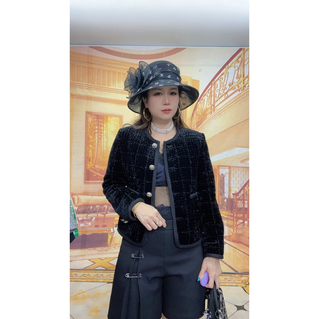 85122新款圆领单排扣金丝线格纹针织开衫外套上衣女