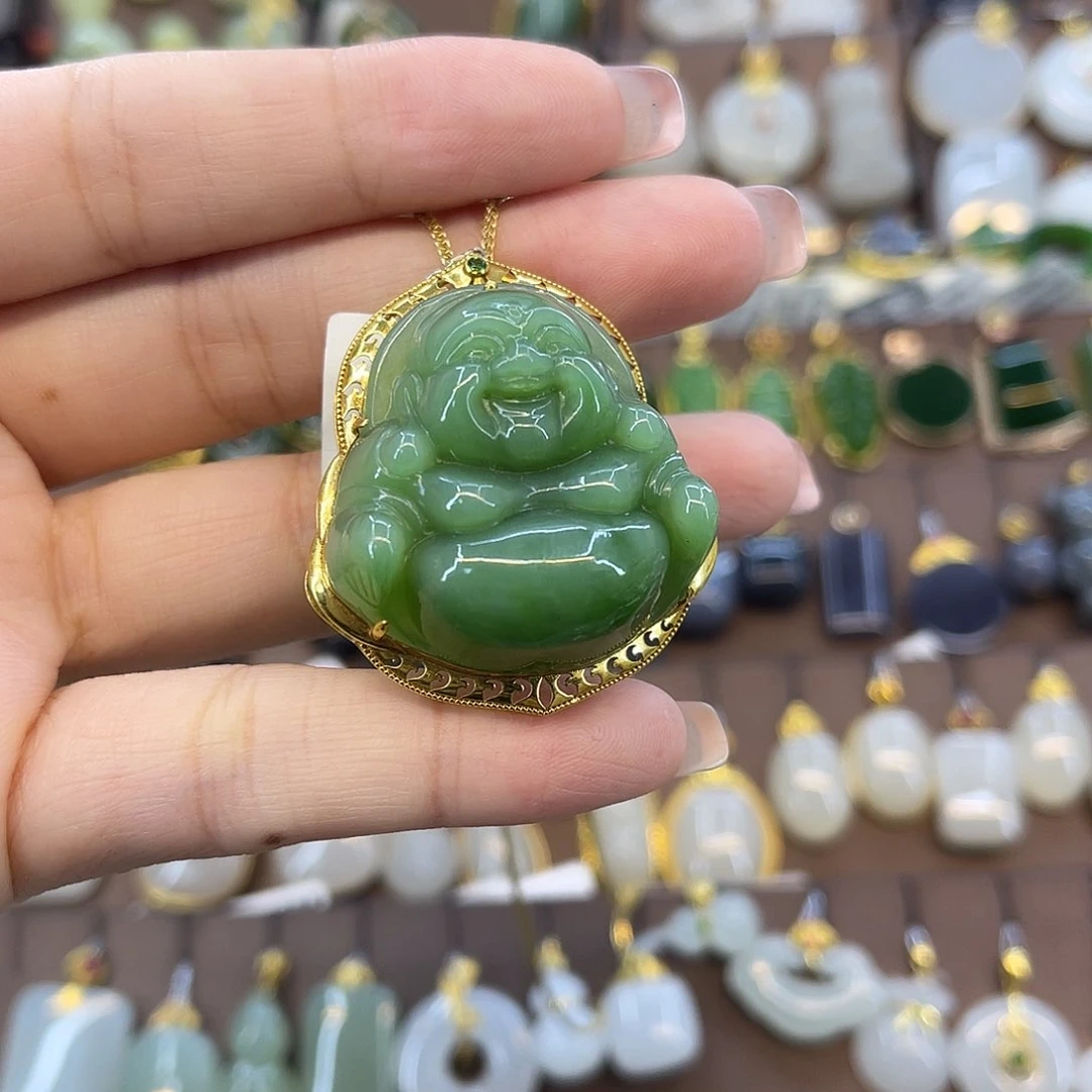 和田玉18K金镶嵌吊坠(赠链)