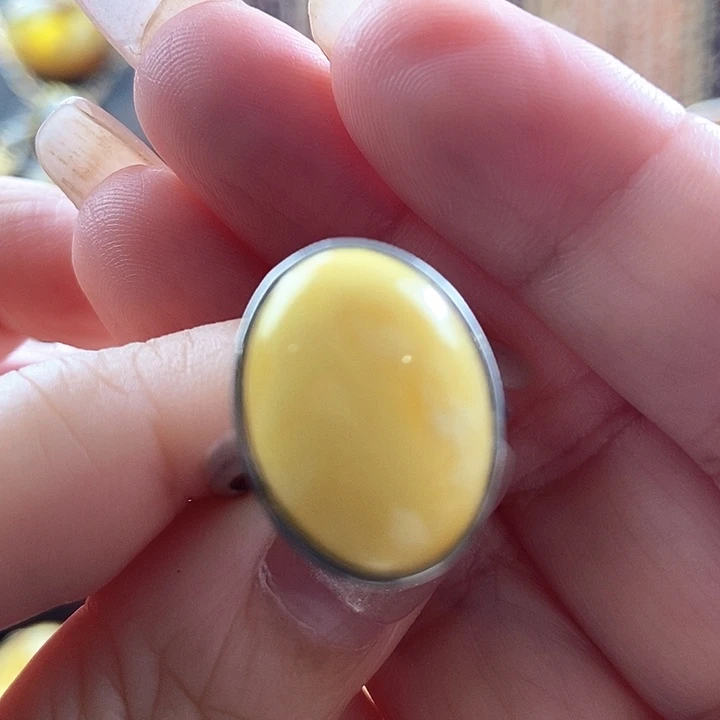 琥珀未镶嵌戒指戒指