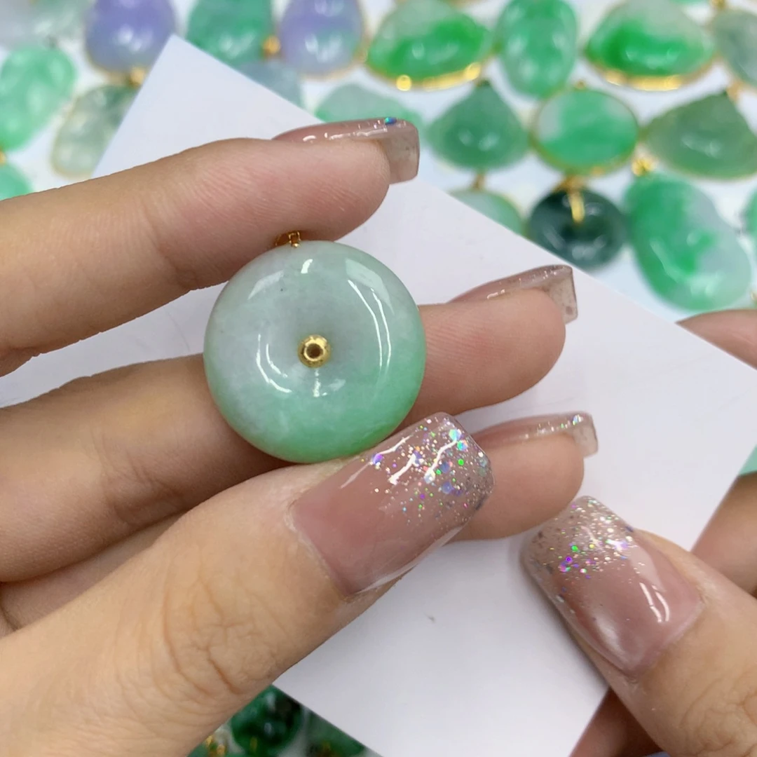 颈饰未镶嵌翡翠翡翠