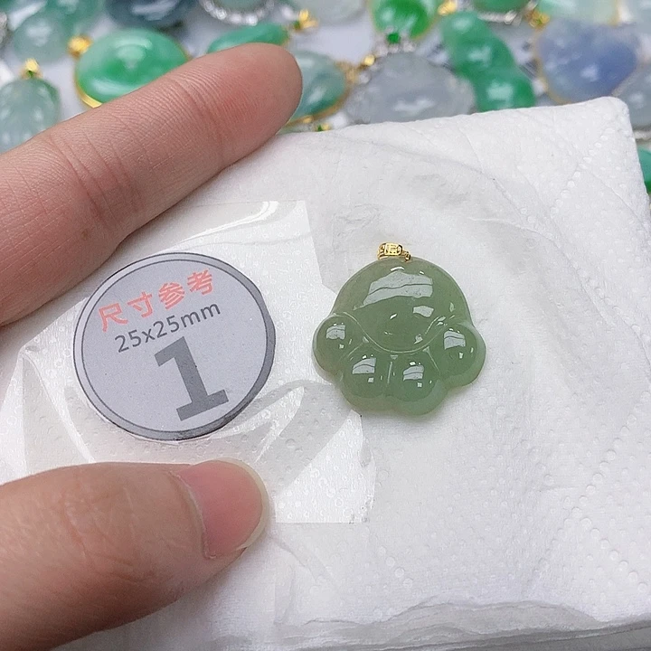 颈饰18K金镶嵌翡翠天然A货