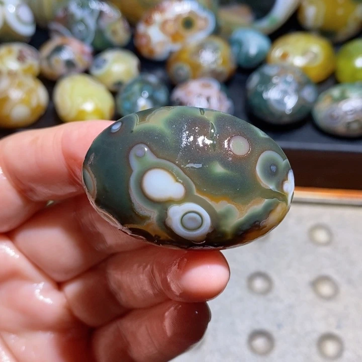未镶嵌玛瑙/玉髓珠宝半成品64