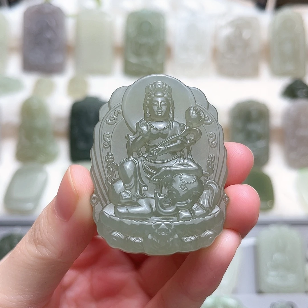 汪***胖和田玉未镶嵌颈饰