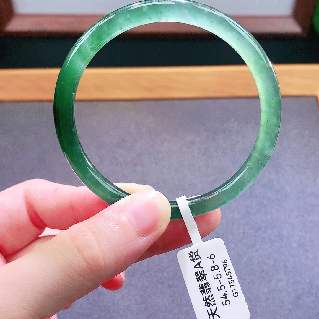 未镶嵌手镯翡翠天然翡翠