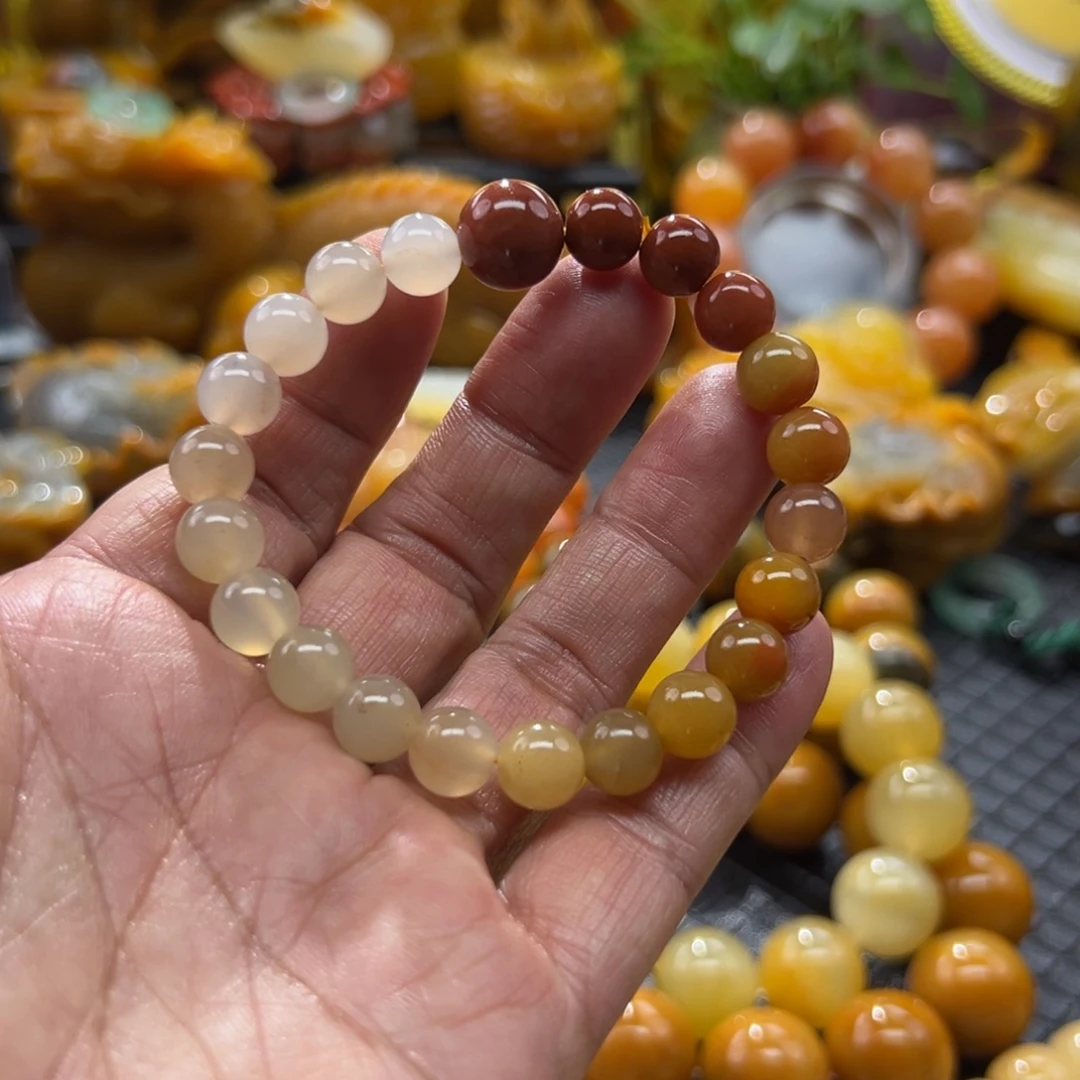 石英质玉未镶嵌颈饰