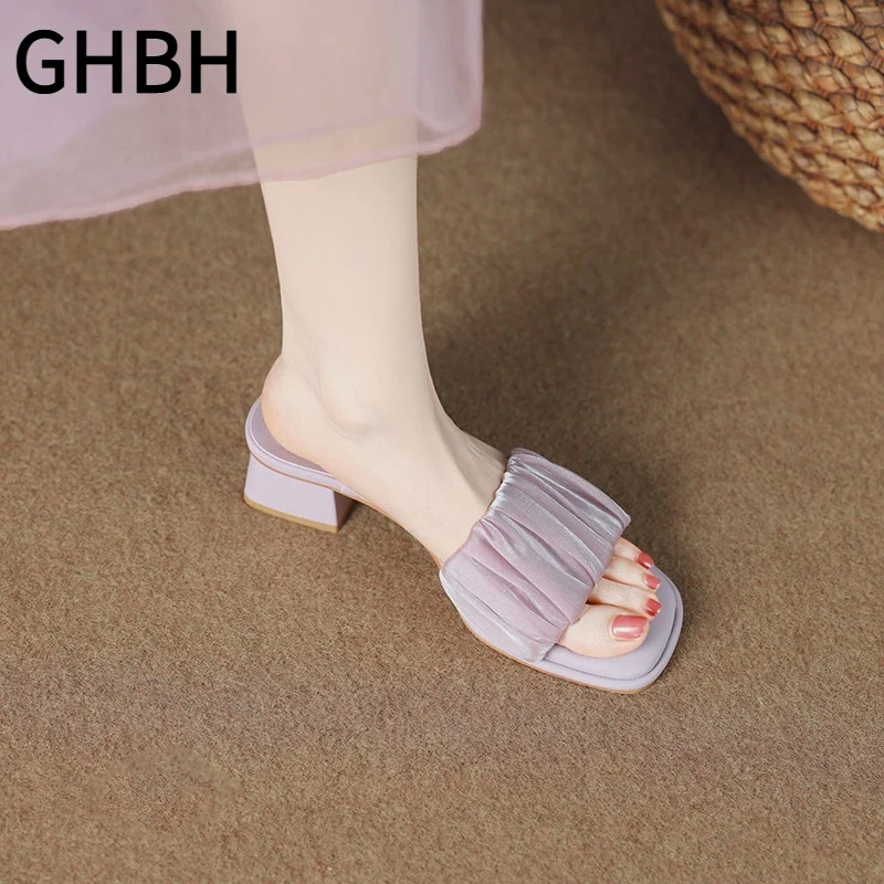 高级感中跟一字拖鞋女2025新款夏季外穿时尚百搭配裙子绝美凉拖鞋