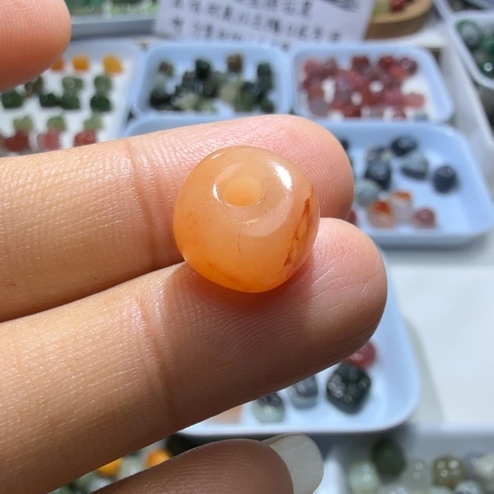 和田玉未镶嵌珠宝奇石