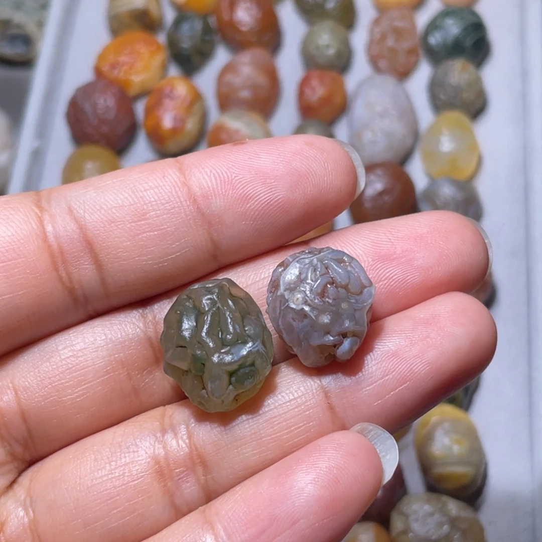 戈壁石戈壁石经脉石