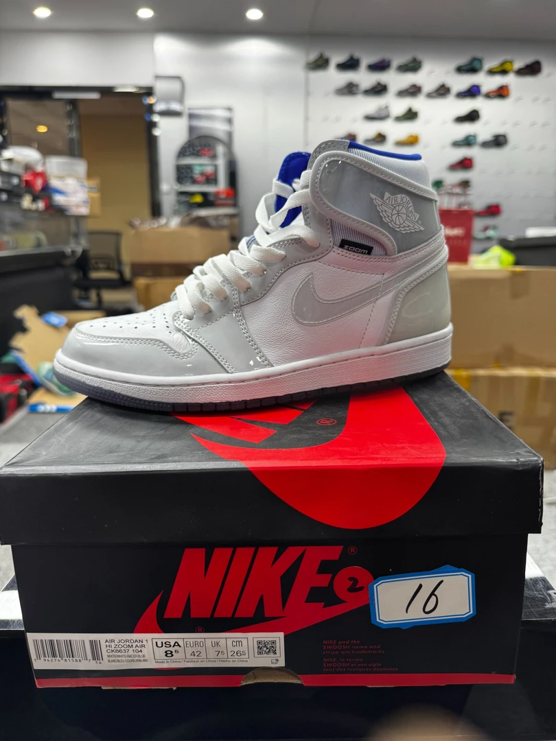 nike  aj1白银   全新原盒  42码  11月9   gui   16