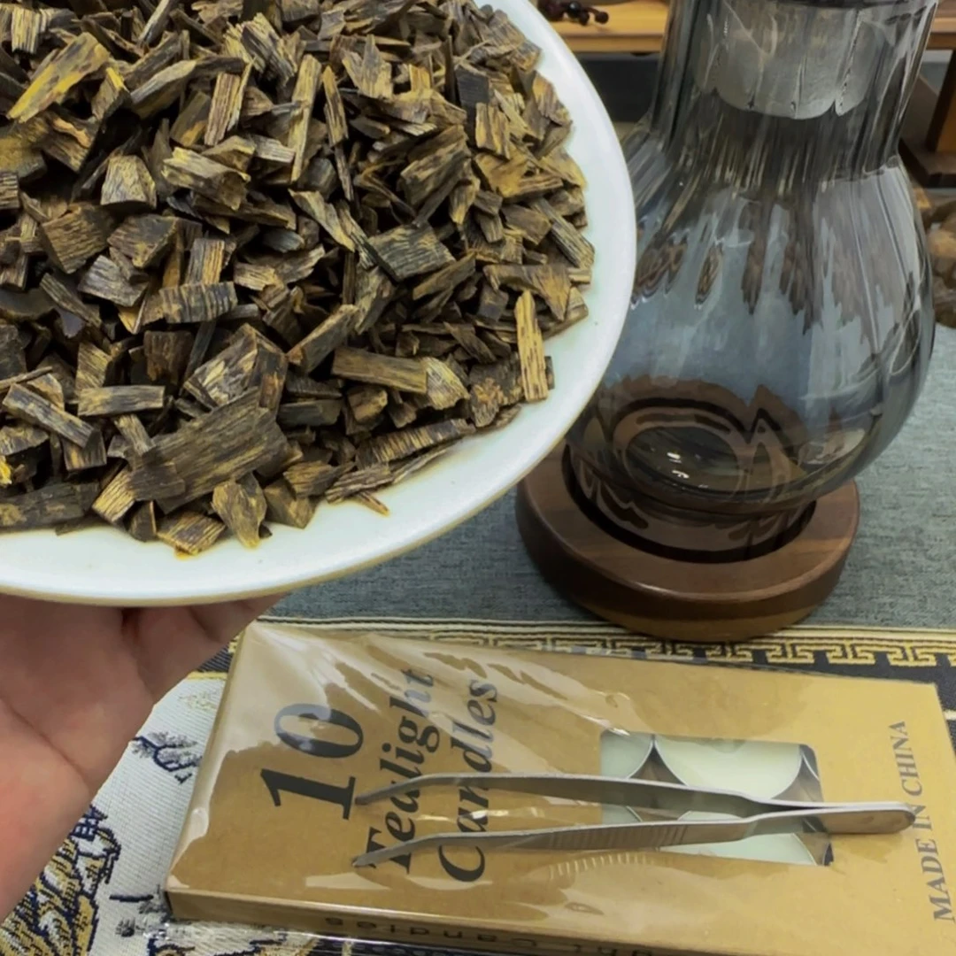 沉香碎屑沉香黑棋高端沉水熏香老料100克送蜡烛炉3件套