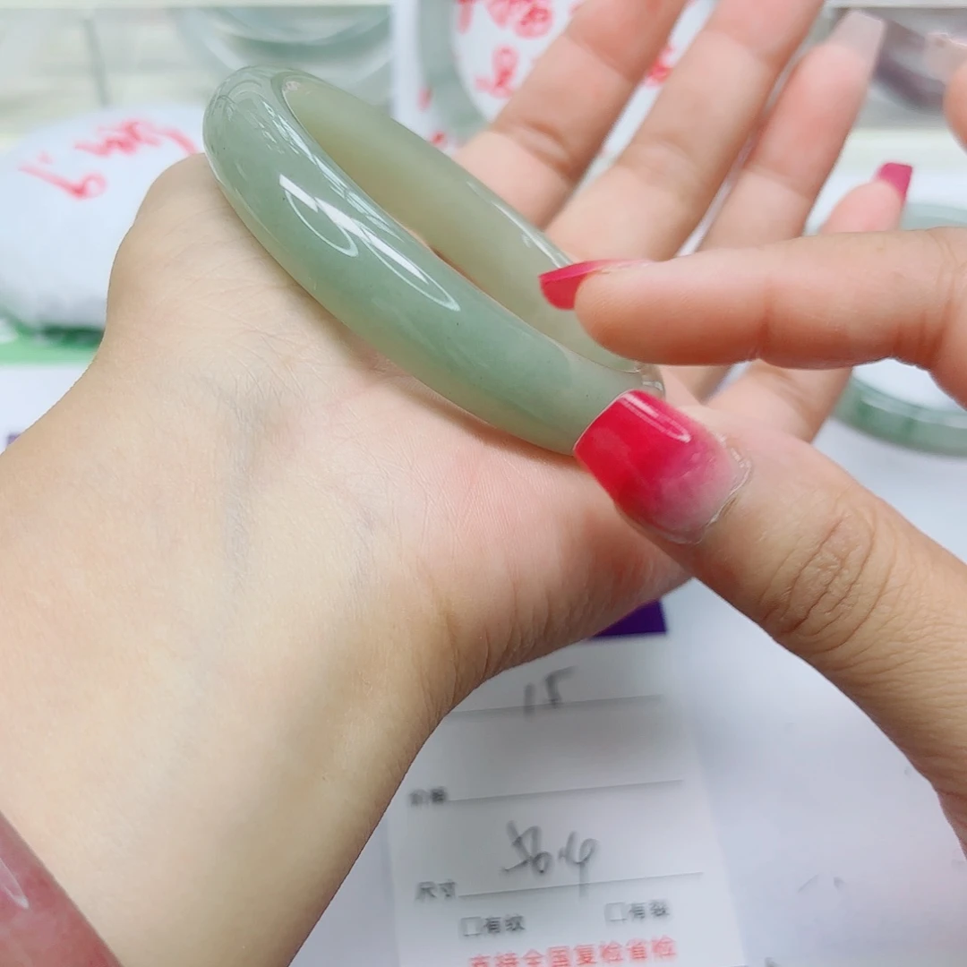 未镶嵌手镯石英质玉15/5655