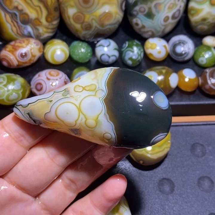 未镶嵌玛瑙/玉髓珠宝半成品147