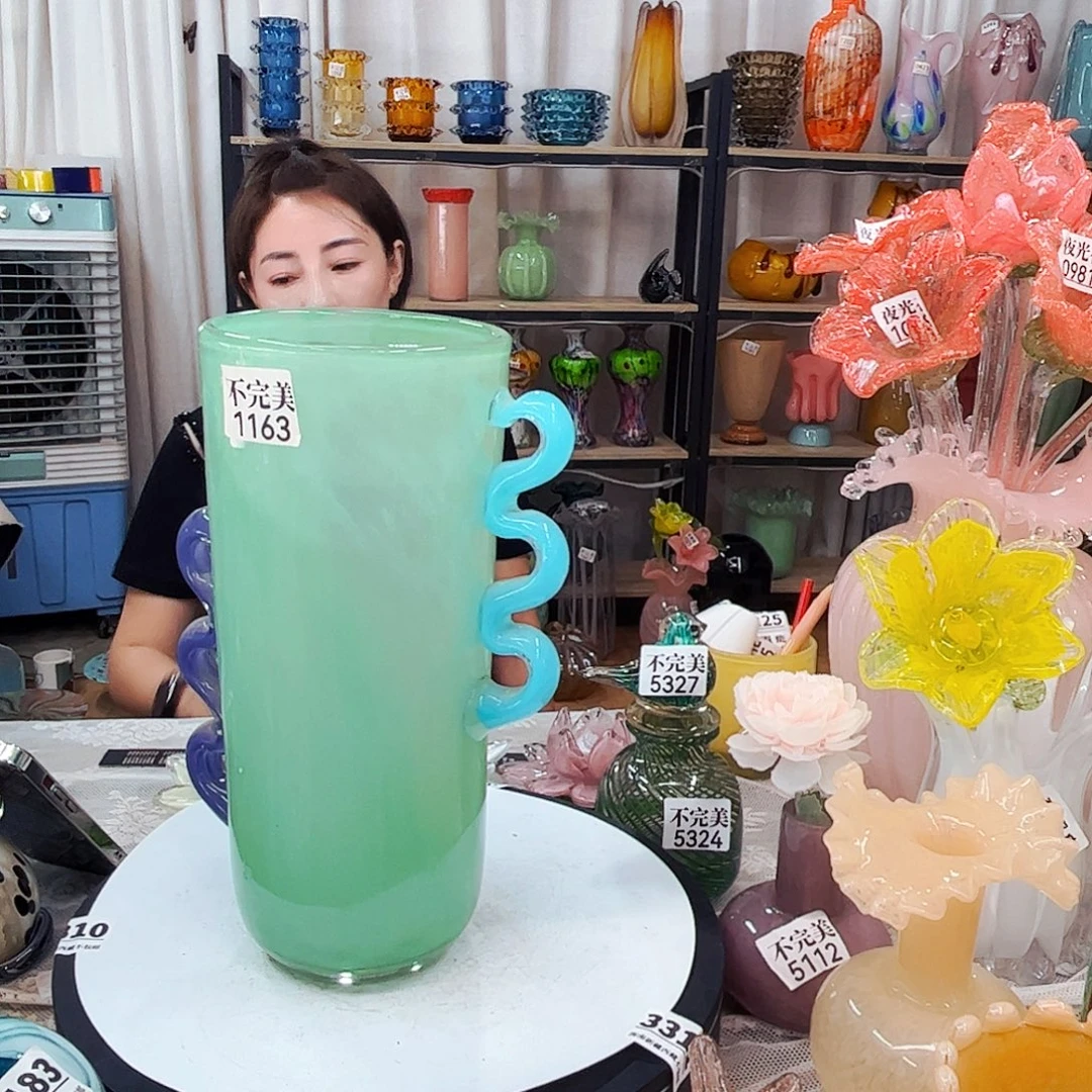 1163 家悦琉璃工艺品不完美