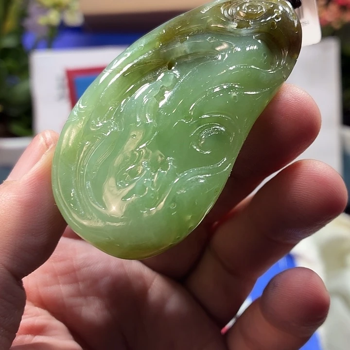 颈饰未镶嵌和田玉（糖玉）