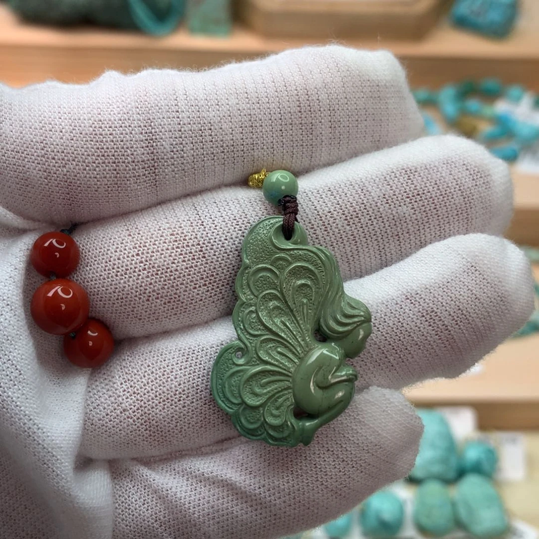 绿松石未镶嵌珠宝奇石