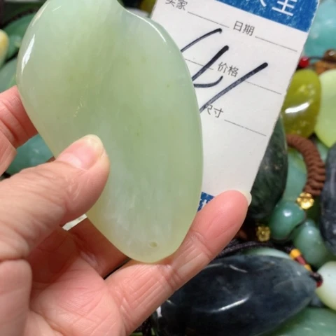 蛇纹石玉手把件未镶嵌街*子