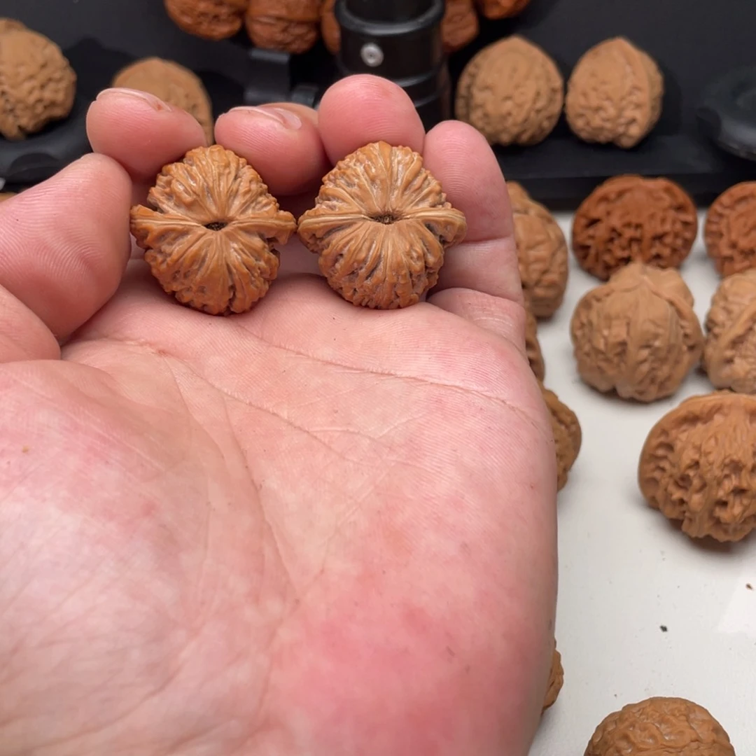 把件文玩核桃邹***四座楼30