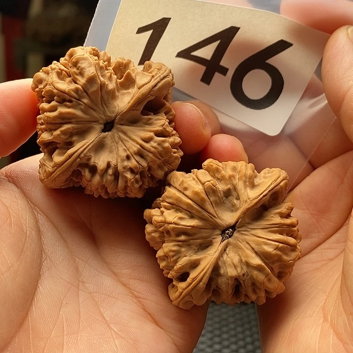文玩核桃吊坠146号