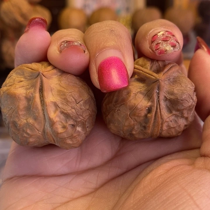 文玩核桃吊坠63三棱生命