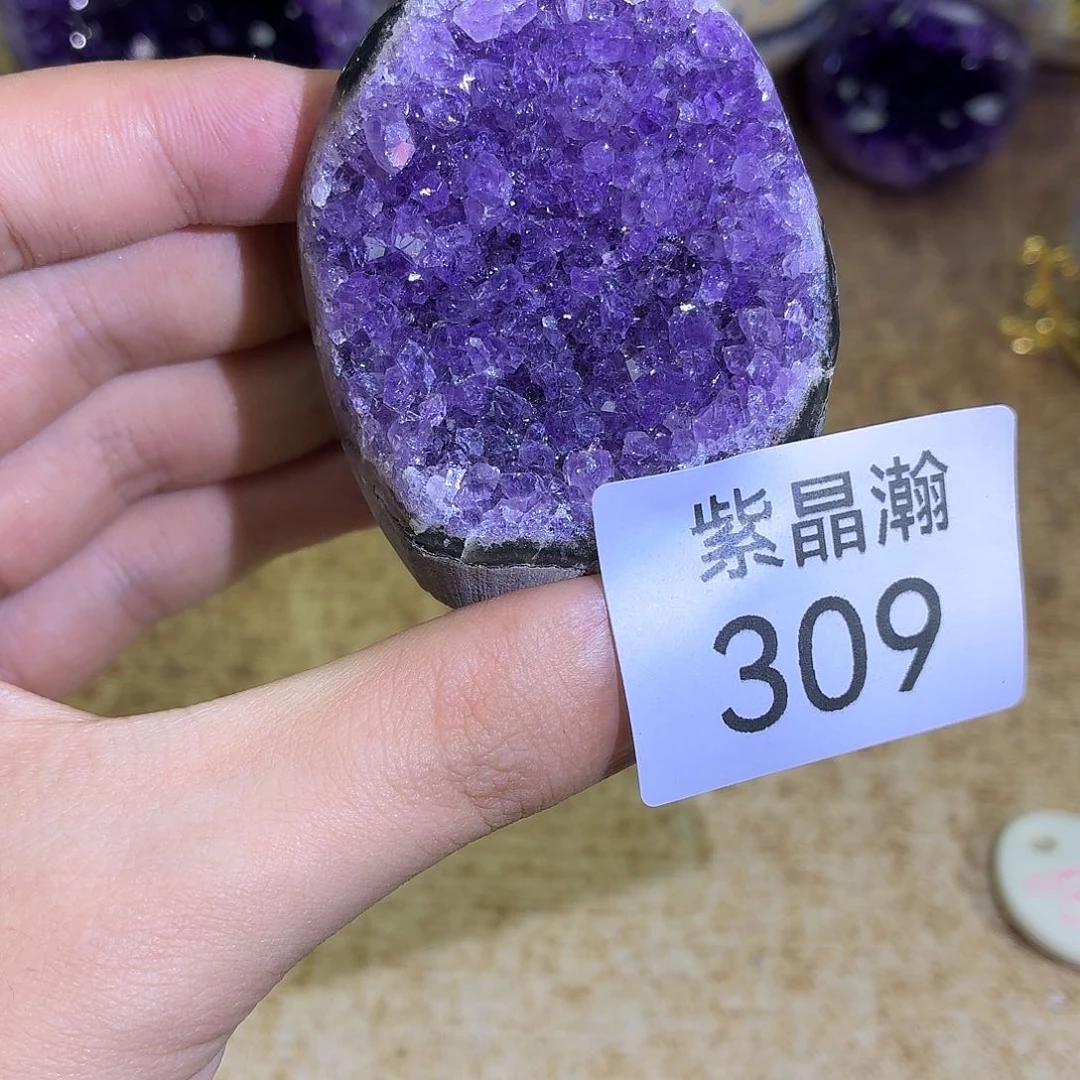 未镶嵌水晶大型摆件（非配饰）